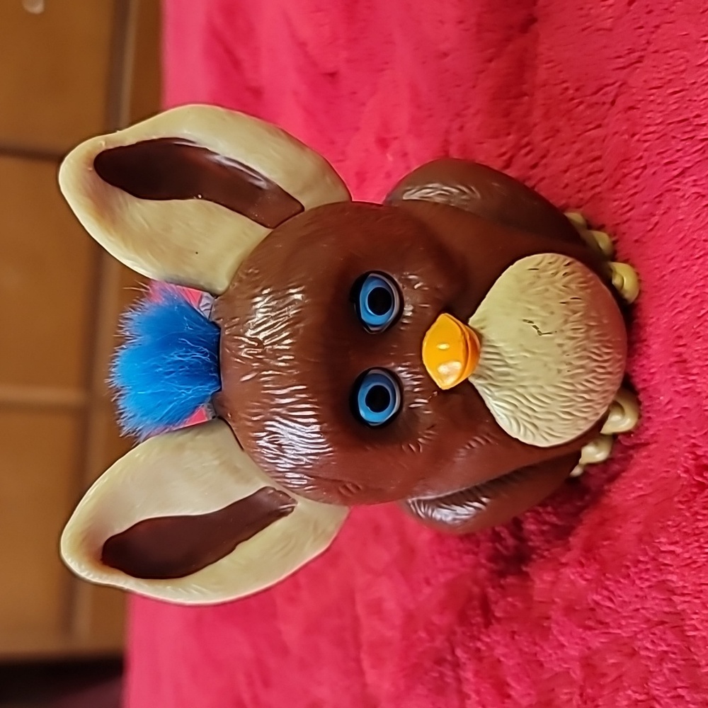 Furby Burger King Meal Toy Playful Eyes, blue hair and moveable Ears Furby